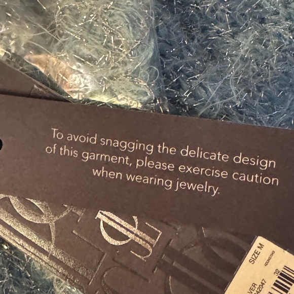 Jennifer Lopez gilded glamour sweater, pale blue with silver threads, size Med - Picture 8 of 9